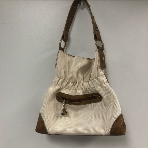 Kathy Van Zeeland - Picture 3 of 6